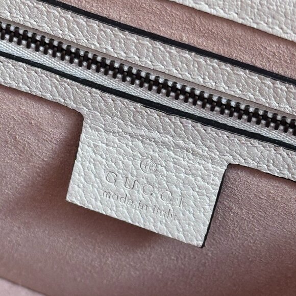 Faux Pearl Queen Margaret - Picture 16 of 16